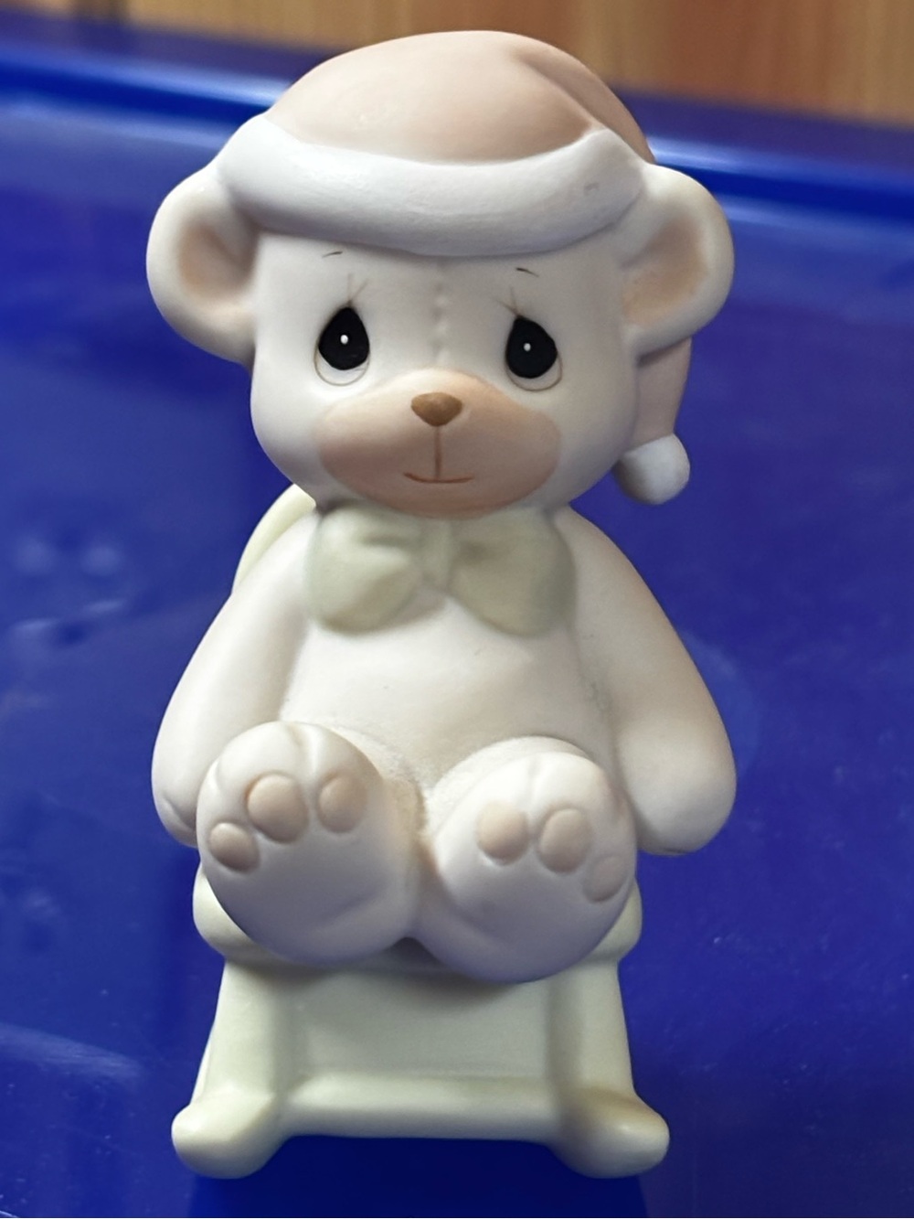 Vintage Precious Moments porcelain figurine "Have a Beary Merry Christmas”